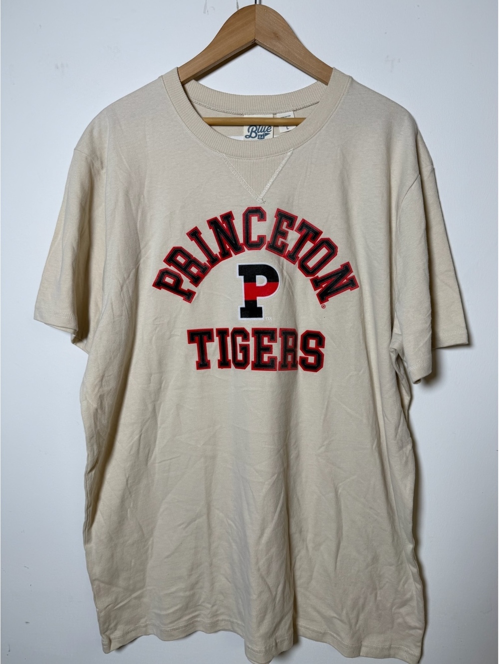 Blue 84 Princeton Tigers Cream T Shirt Men’s large